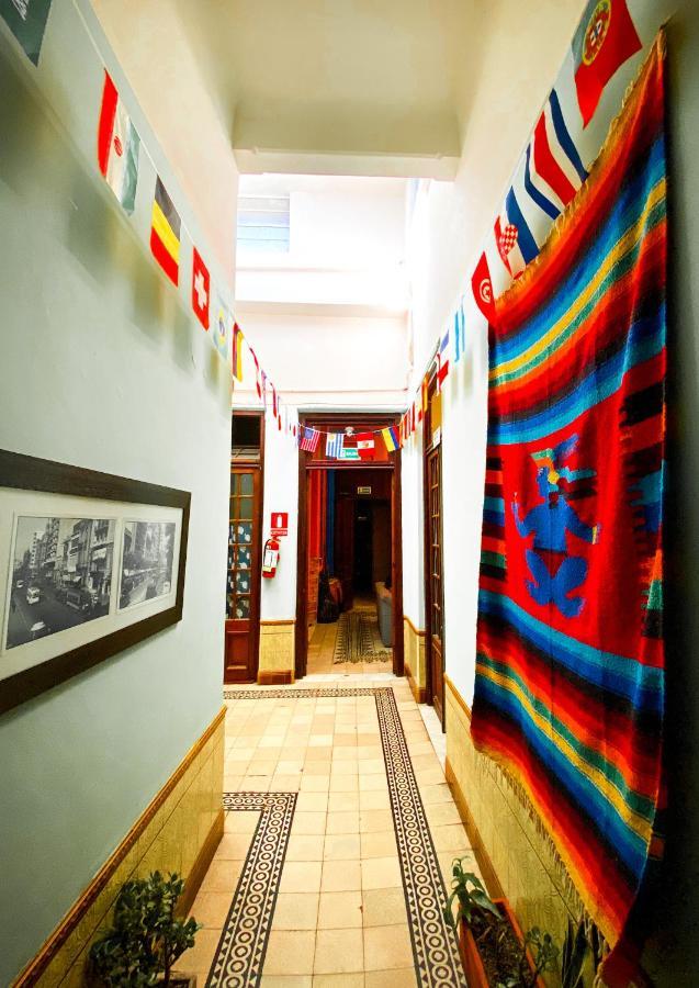 Charruas Hostel Montevideo Exterior foto